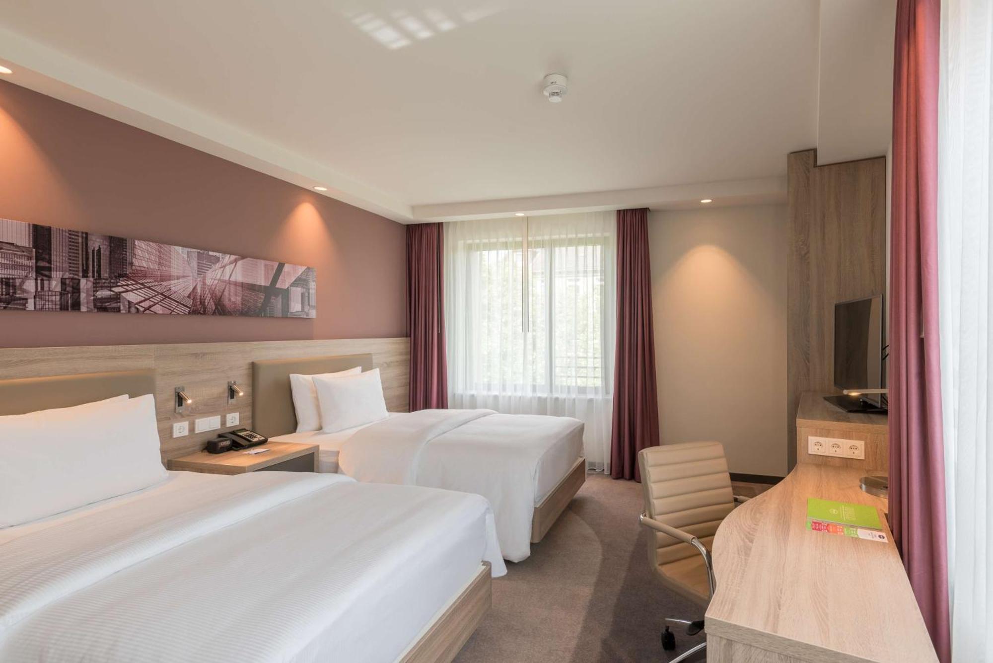 Hampton By Hilton Frankfurt City Centre East Frankfurt am Main Ngoại thất bức ảnh